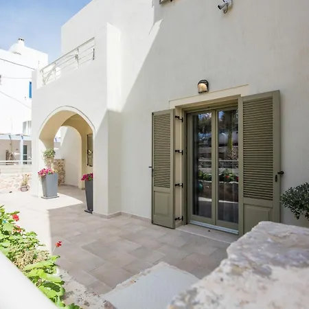 Platinum Villa Kamári